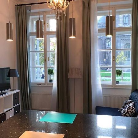 Apartment Karlin Prága Kültér fotó